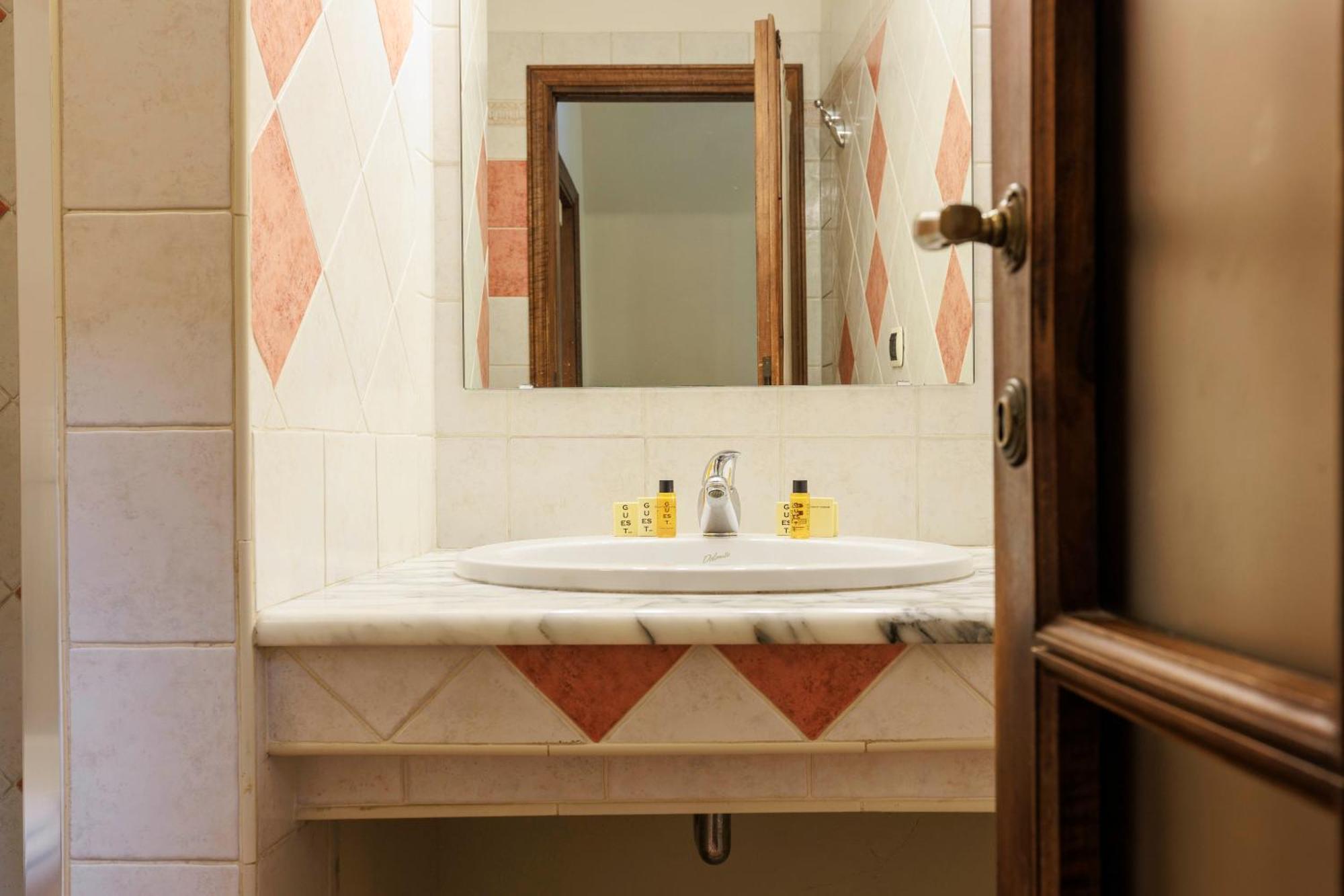 San Frediano Comfortable Home Флоренция Экстерьер фото